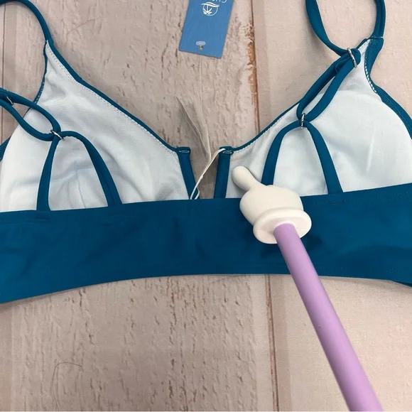 NWT Swimsuit‎ Bikini Top  V-Wire Bralette SIZE M - Picture 15 of 17